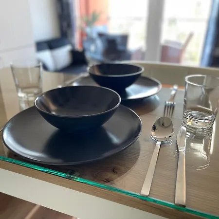 Am Lend Und Free Parking *