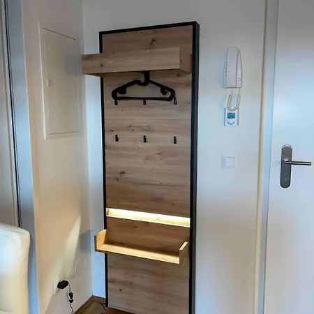 Am Lend Und Free Parking * Γκρατς